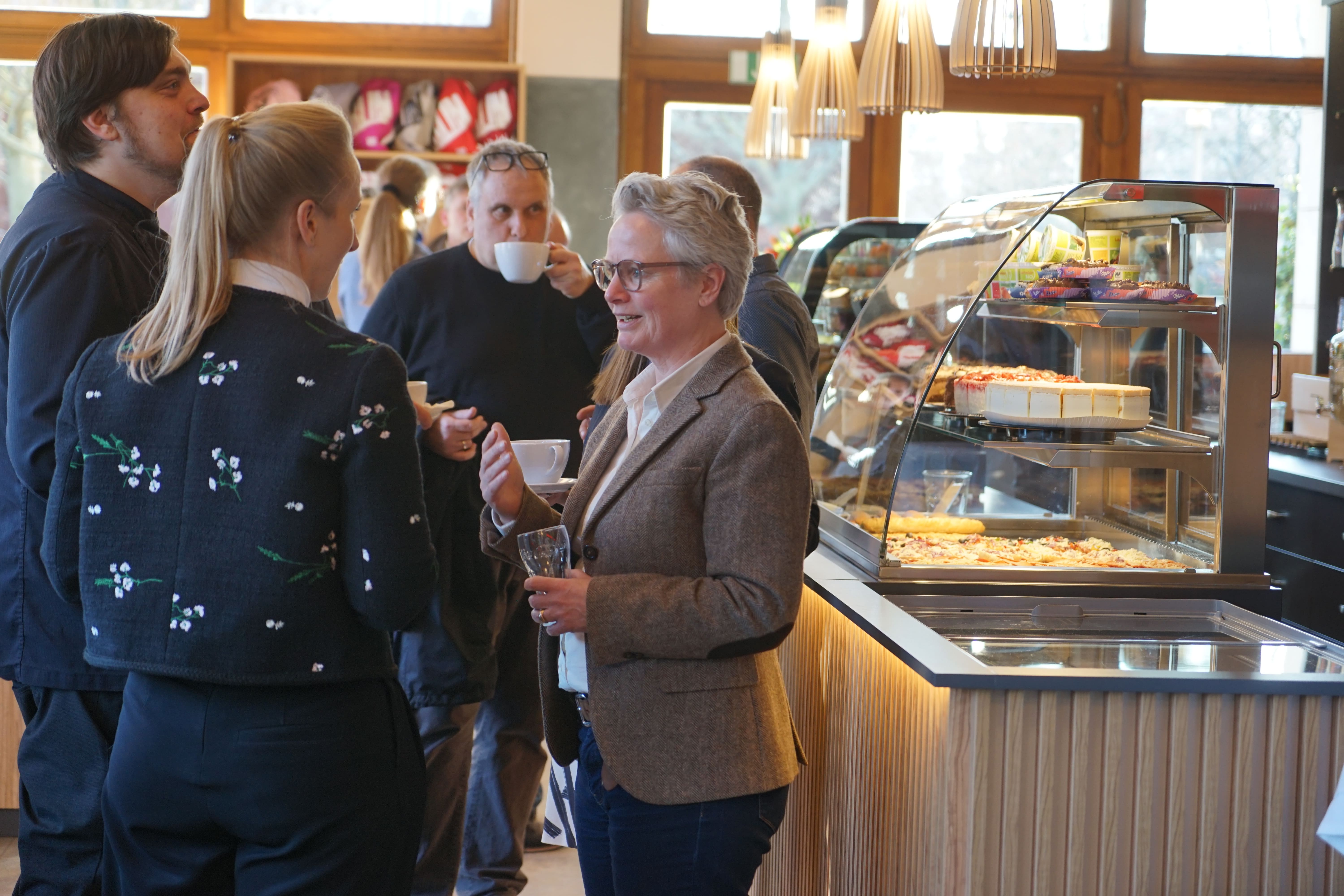 Begegnung und Gemeinschaft: Das Mauercafé atmet den Geist der Hoffnungstaler Stiftung Lobetal.